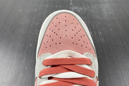 Nike Dunk Low SE DO9457-110 Durable 1032