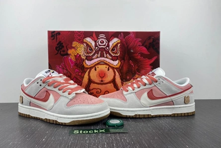 Nike Dunk Low SE DO9457-110 Durable 1032
