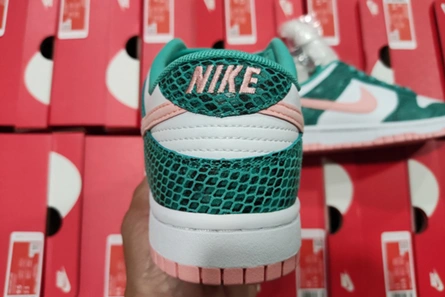 Nike Dunk Low Snakeskin Washed Teal Bleached Coral  DR8577-300 Flexible 1052