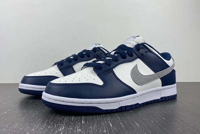 Nike Dunk Low Summit White Midnight Navy  FD9749-400 SportInspired 1034