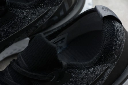 Trendy Nike Epic React Flyknit black AQ0067-001 1553