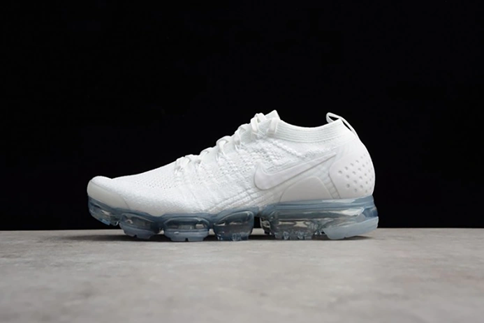 Nike Mens Air VaporMax Flyknit 2.0 Triple White 942842-100 Minimalist 1471