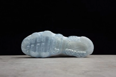 Nike Mens Air VaporMax Flyknit 2.0 Triple White 942842-100 Minimalist 1471