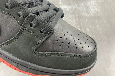 EasyMatch Nike SB Dunk Low Black Pigeon 883232-008 941