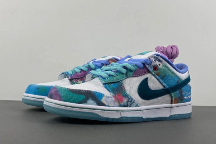 Stylish Nike SB Dunk Low Futura Laboratories Bleached Aqua  HF6061-400 937