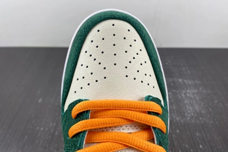Lightweight Nike SB Dunk Low Legion Pine Kumquat  304292-383 951
