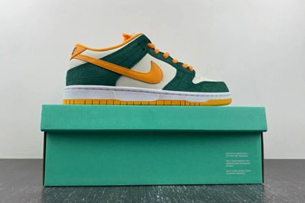 Lightweight Nike SB Dunk Low Legion Pine Kumquat  304292-383 951