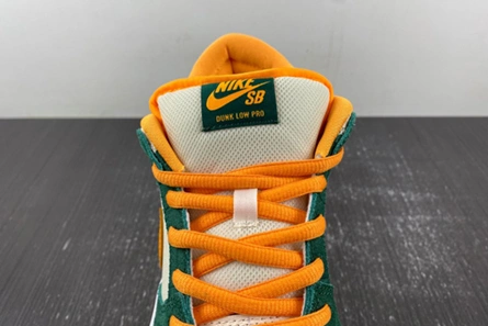 Lightweight Nike SB Dunk Low Legion Pine Kumquat  304292-383 951