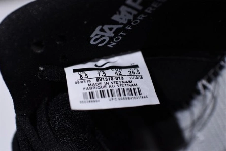 Nike SB Dunk Low Staple Panda Pigeon - BV1310-013 DailyWear 1154