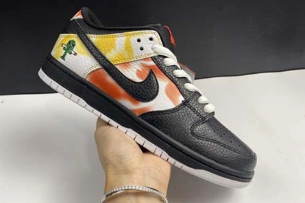 Nike SB Dunk Low“Raygun” BQ6832-001 Timeless 1117