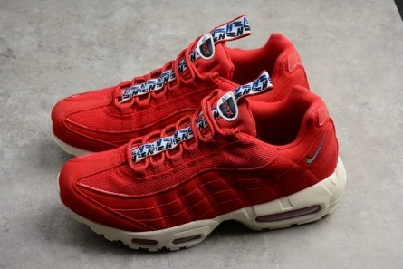 ModernLook Nike mens AIR MAX 95 TT 1354