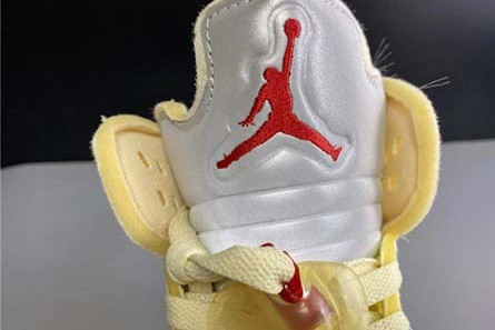 OFF-WHITE x Air Jordan 5 “Sail” DH8565-100 Trendsetting 597