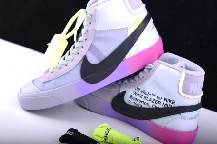 Efficient Off-White Nike Blazer The Queen AA3832-002 1652