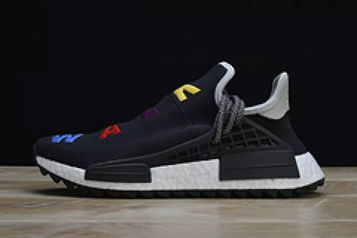 Trendy Pharrell x Adidas NMD Hu Tri-Color Black Running shoes 114970010 1820
