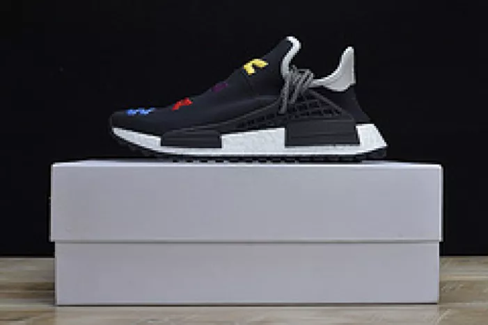 Trendy Pharrell x Adidas NMD Hu Tri-Color Black Running shoes 114970010 1820