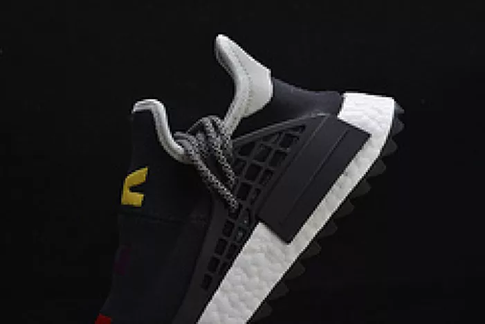Trendy Pharrell x Adidas NMD Hu Tri-Color Black Running shoes 114970010 1820