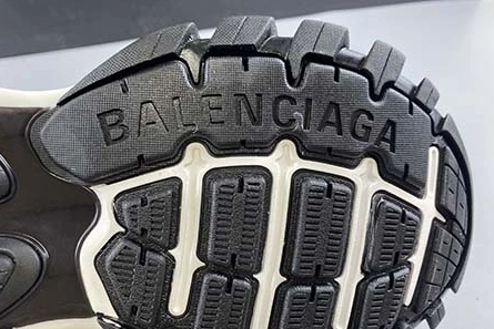 GoAnywhere 8297 BALENCIAGA TRACK SNEAKER METAL LIC MESH WASHED GOLD 542023 W2CD1 2009