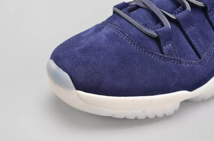 EasyMatch 5411 AIR JORDAN 11 RETRO DEREK JETER NAVY SUEDE 351792- 718
