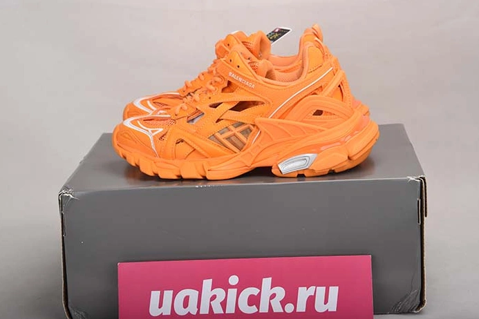 5938 Balenciaga Track 2  568615 W2GN5 Trendy 2034