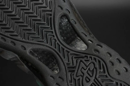 WellDesigned 3470 Nike Air Foamposite One "Northern Lights" Black Green mens 840559- 1542