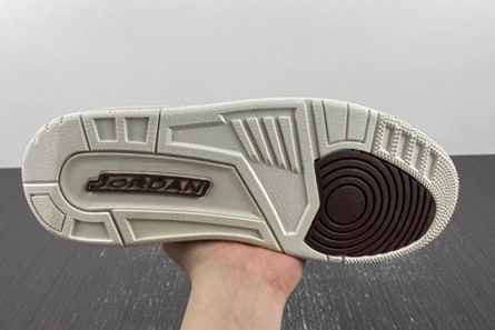 Breathable 5998 Travis Scott x Air Jordan 3 “Palomino” 136064- 371
