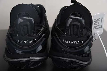 6773 BALENCIAGE 5.0 TYREX 20SS RUNWAY 617535-W2TA1- SmartChoice 2036