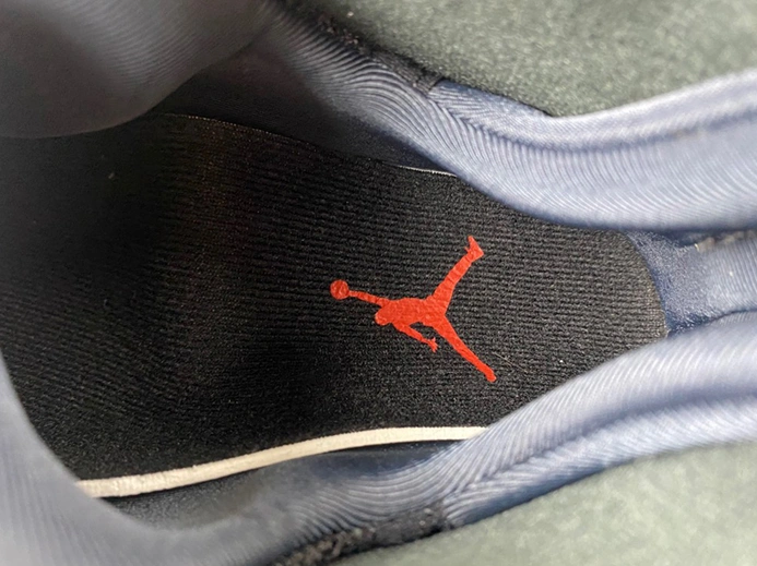8023 Jordan 9 Retro Bred Patent  302370- Classic 652