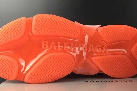 4177 BALENCIAGE TRIPLE TRAINER ‘RED ‘ 544351 W09O1 TopPick 2025