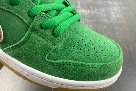 SportInspired 7311 Nike SB Dunk Low Pro St. Patrick's Day (2022) BQ6817- 1094