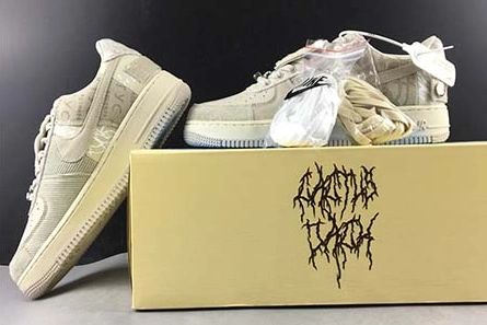 Resilient 294 NIKE AIR FORCE1 TRAVIS SCOTT CN2405-902