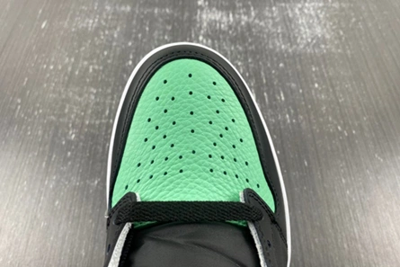 Timeless 3737 Jordan 1 Retro High OG Green Glow DZ5485- 62