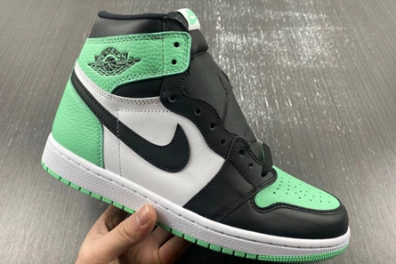 Timeless 3737 Jordan 1 Retro High OG Green Glow DZ5485- 62