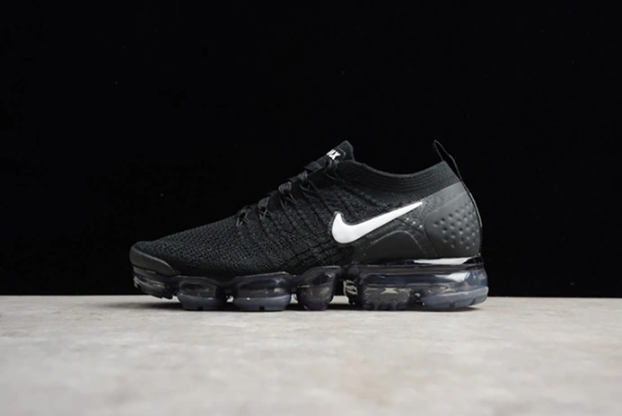 5498 Nike Air Vapormax Flyknit 2.0 Running Sneakers Black Grey mens 942842- Functional 1479