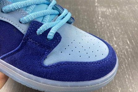 Comfortable Run The Jewels x Nike SB Dunk Low  DO9404-400 999