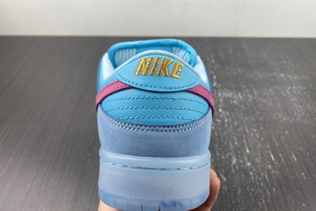 Comfortable Run The Jewels x Nike SB Dunk Low  DO9404-400 999