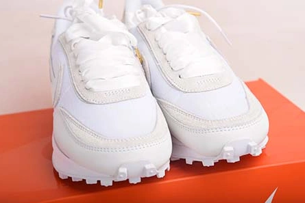 GoAnywhere SACAI X LDWAFFLE 'WHITE NYLON' - NIKE - BV0073-101 1226