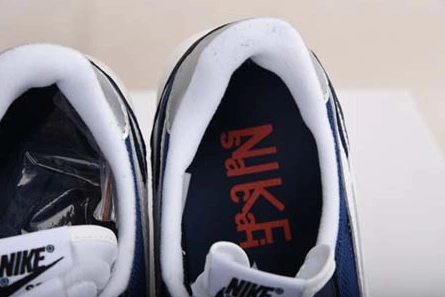 Lightweight Sacai x Nike BV0073 401 1162