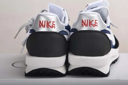 Lightweight Sacai x Nike BV0073 401 1162