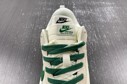 Classic Sacai x VaporWaffle DD1875-102 1146
