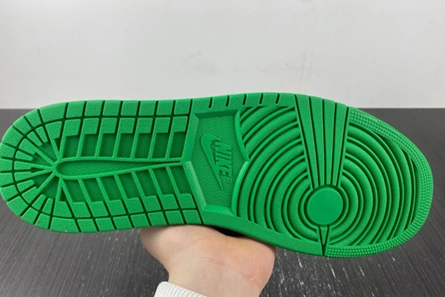 9225 Air Jordan 1 High OG “Lucky Green” DZ5485- Bright 144