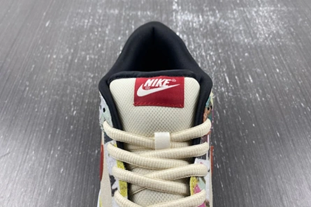 276 Nike SB Dunk Low Paris  308270- Soft 952