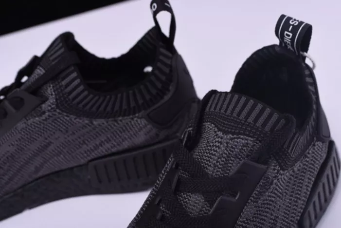 Functional 4663 Adidas NMD R1 PRICEKNIT Pitch Black Basf Boost MENS  S 1834