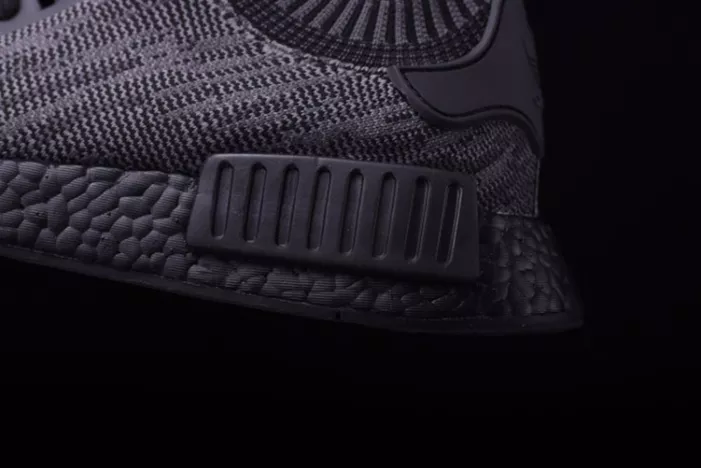 Functional 4663 Adidas NMD R1 PRICEKNIT Pitch Black Basf Boost MENS  S 1834