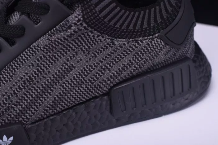 Functional 4663 Adidas NMD R1 PRICEKNIT Pitch Black Basf Boost MENS  S 1834