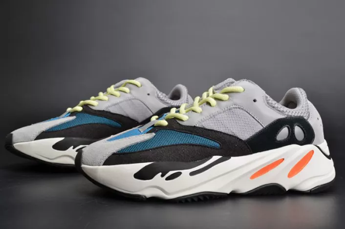 5522 Adidas Yeezy 700 Boost Wave Runner B Durable 1773