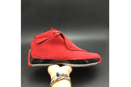 Sleek 1846 Air Jordan 18 Retro 836