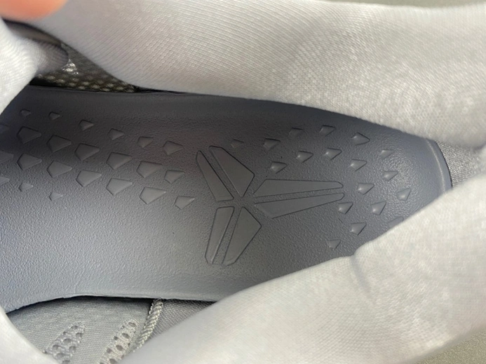 Refined 1049 Nike Kobe 6 Protro HF9550- 861