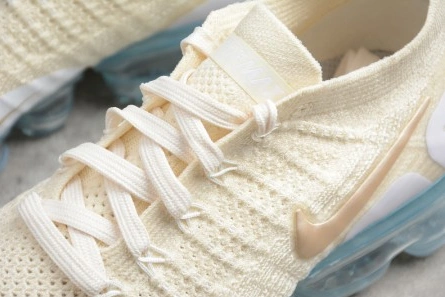 4977 Nike Womens Air Vapormax Flyknit 2.0 Light Cream 942843- ModernLook 1486