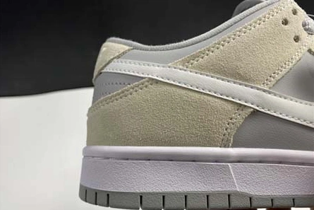 Comfortable 【TOM】Nike Dunk SB L TRD AR0778-110 1123