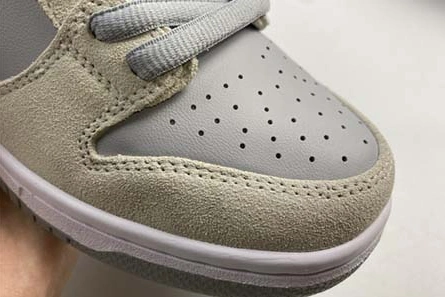 Comfortable 【TOM】Nike Dunk SB L TRD AR0778-110 1123